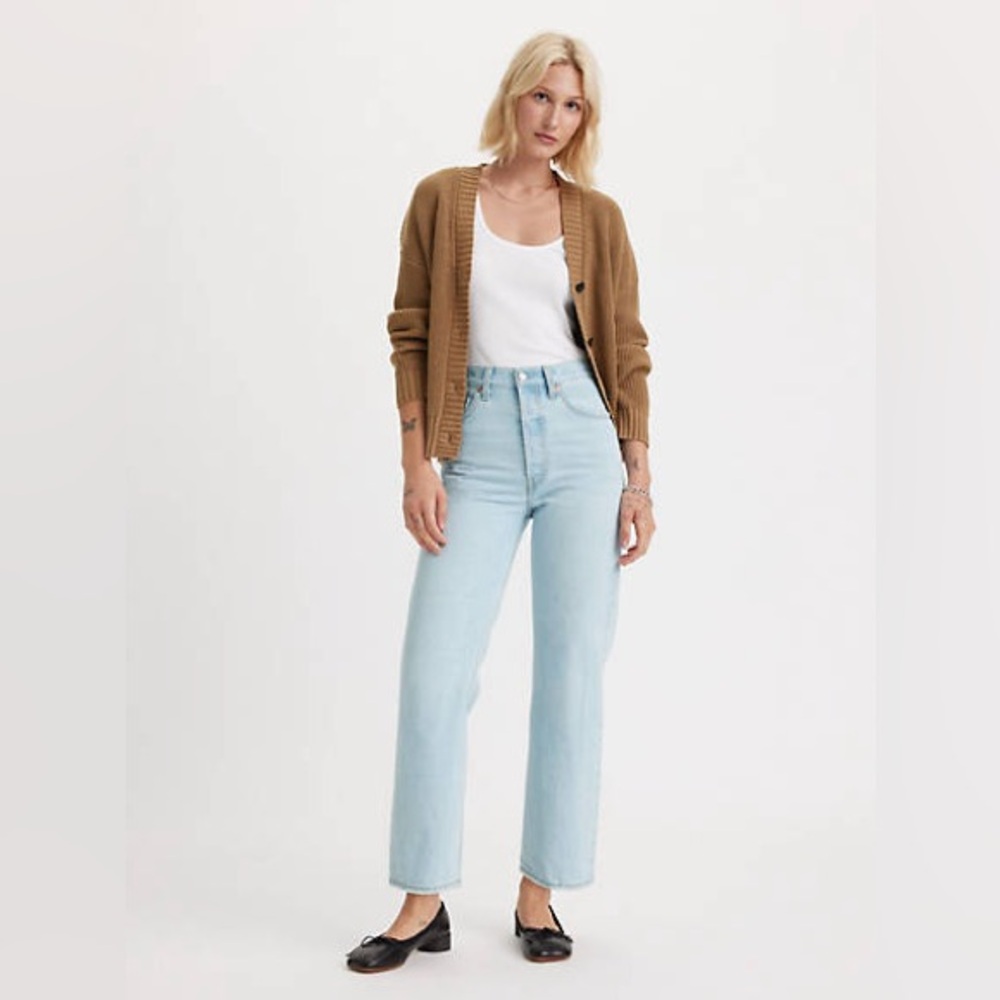 Levi’s Ribcage Straight Ankle Jeans - Size 27